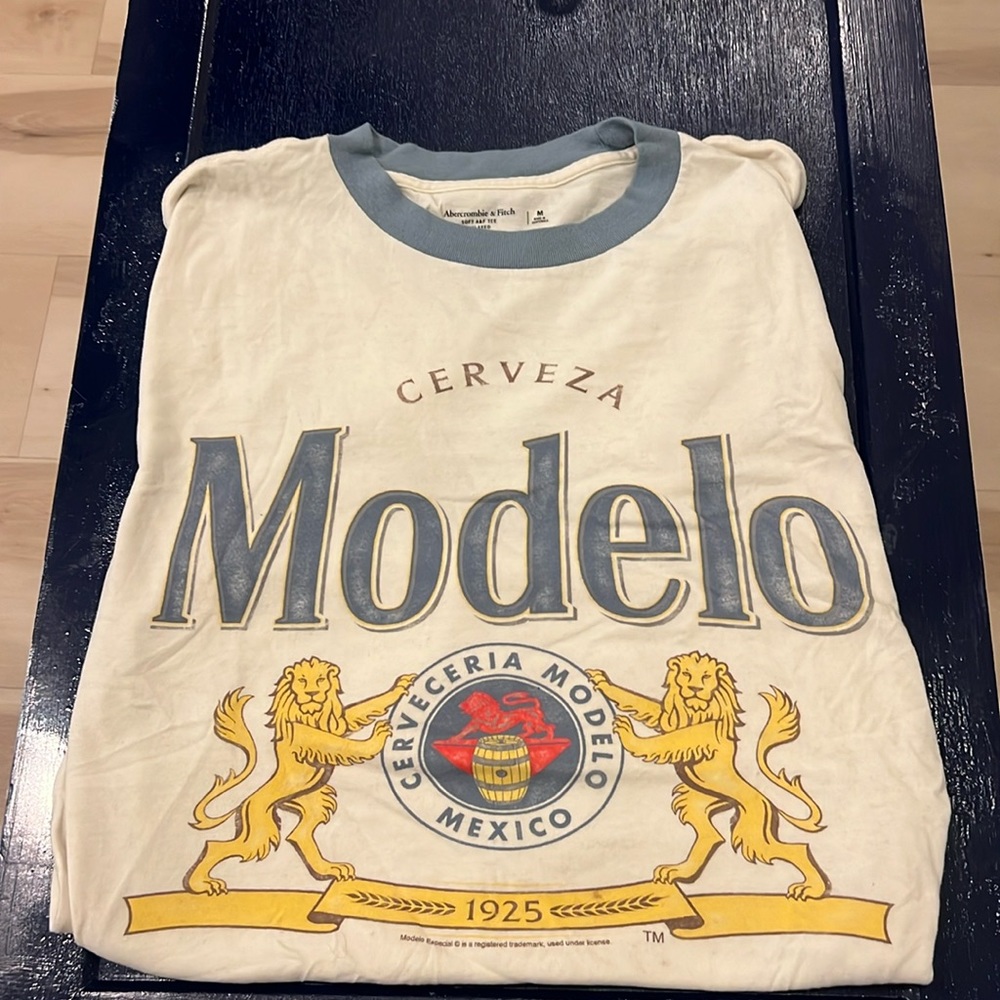 Abercrombie modelo shirt size m